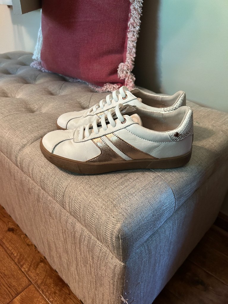Naturalizer Medina Sneakers